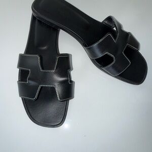 Hermes Black Oran Sandals - Size 39